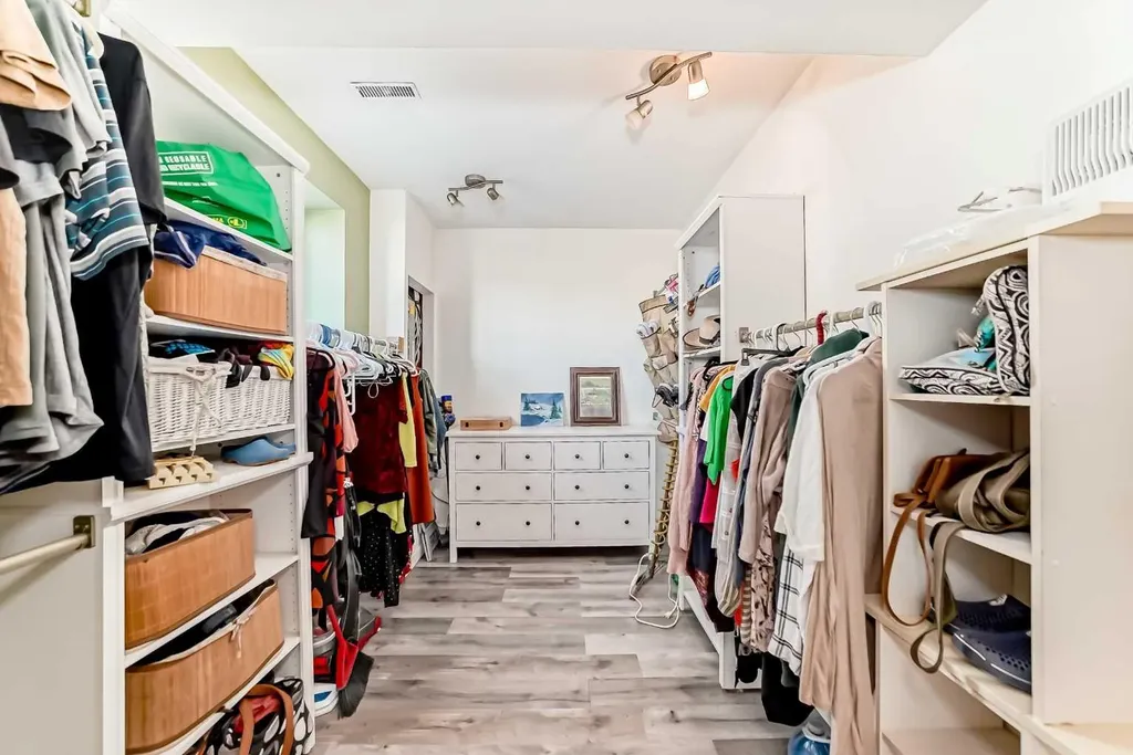 18 Wyndham Park View Carseland AB T0J 0M0