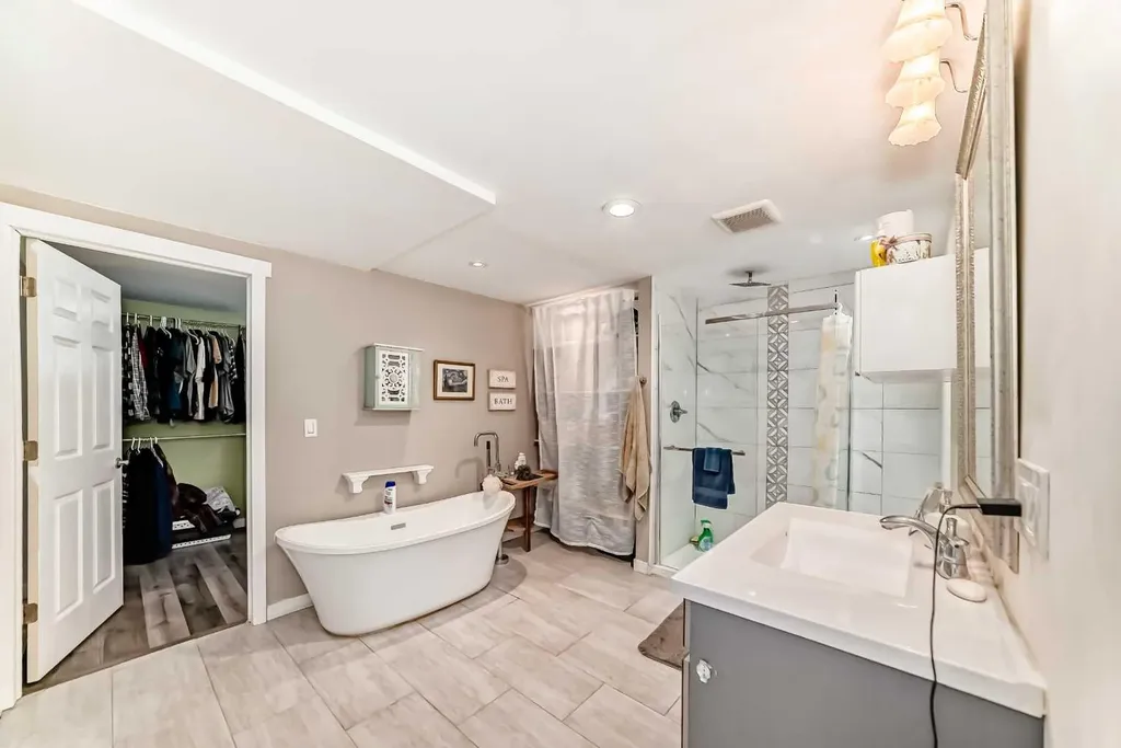 18 Wyndham Park View Carseland AB T0J 0M0