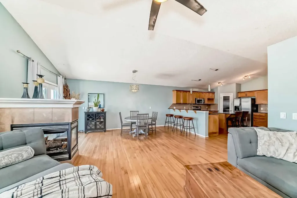 18 Wyndham Park View Carseland AB T0J 0M0