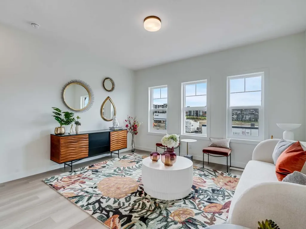 2231 81st Street SW Calgary AB T3H 3V8