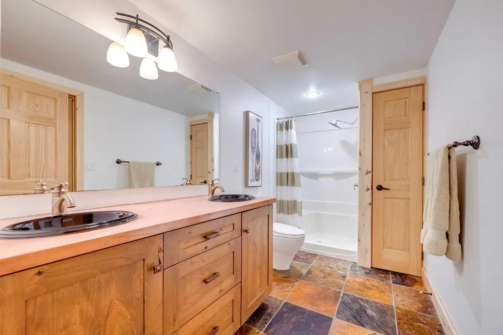 276 Canal Street Rural Ponoka County AB T0C 2J0
