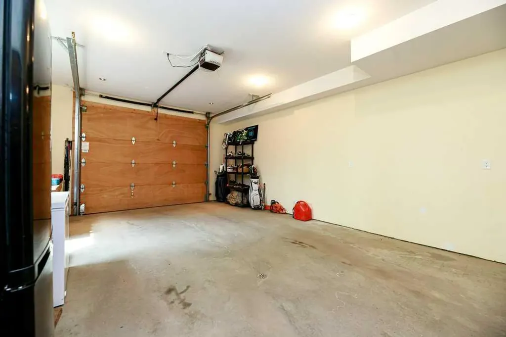276 Canal Street Rural Ponoka County AB T0C 2J0