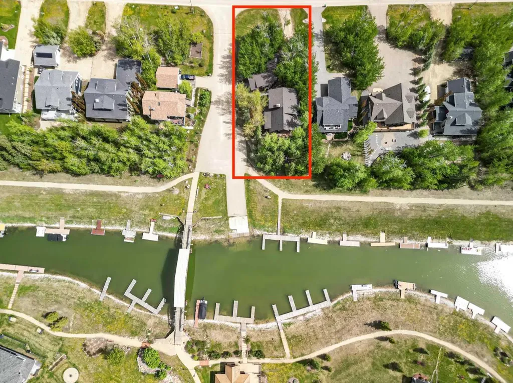 276 Canal Street Rural Ponoka County AB T0C 2J0