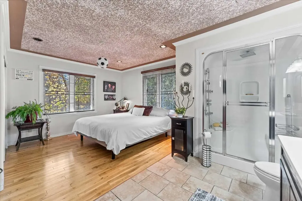 11124 110a Avenue Edmonton AB T5H 1K1