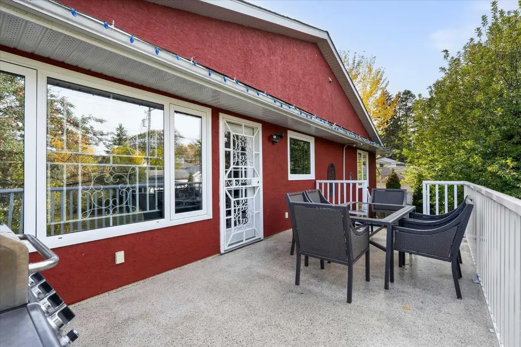 11124 110a Avenue Edmonton AB T5H 1K1