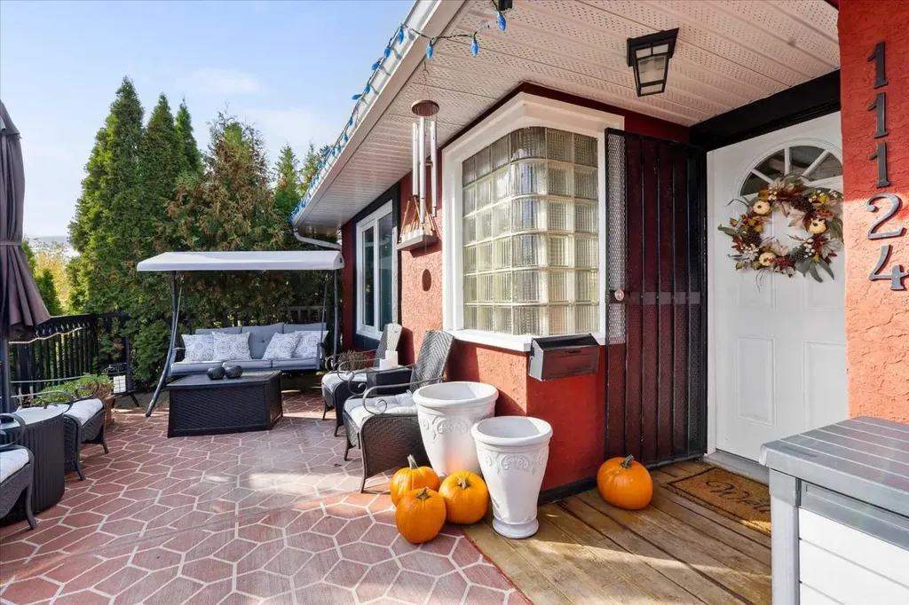 11124 110a Avenue Edmonton AB T5H 1K1