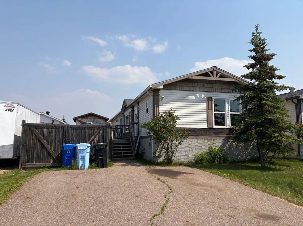 109 Elm Street Fort Mcmurray AB T9K 0J8