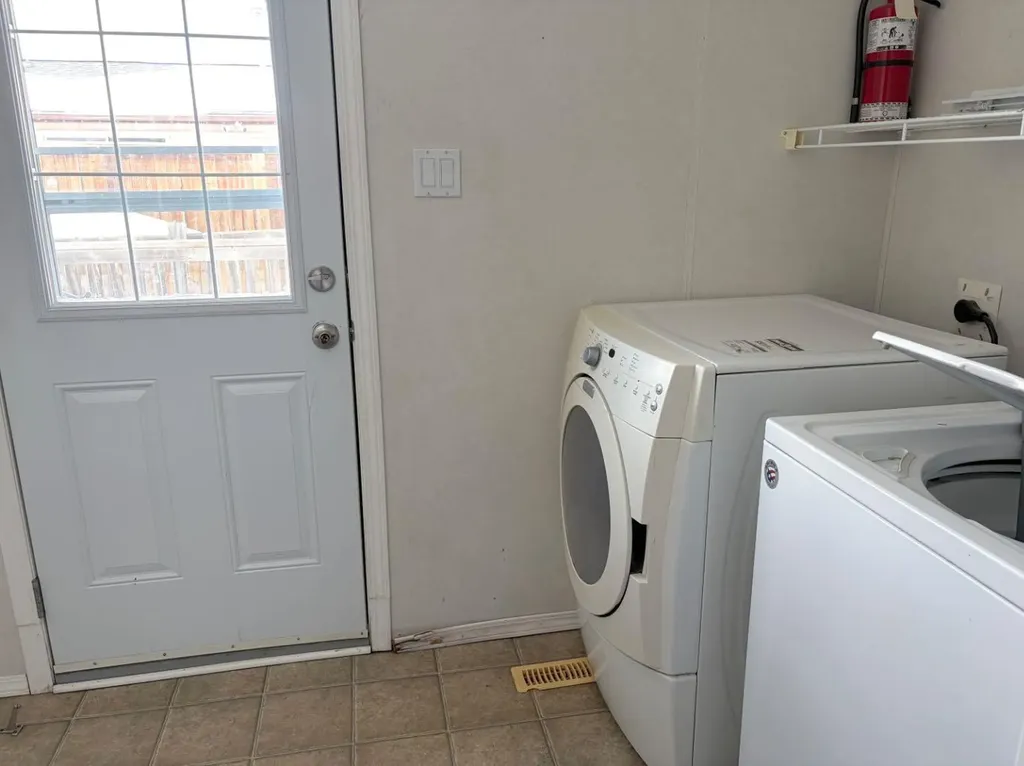 109 Elm Street Fort Mcmurray AB T9K 0J8