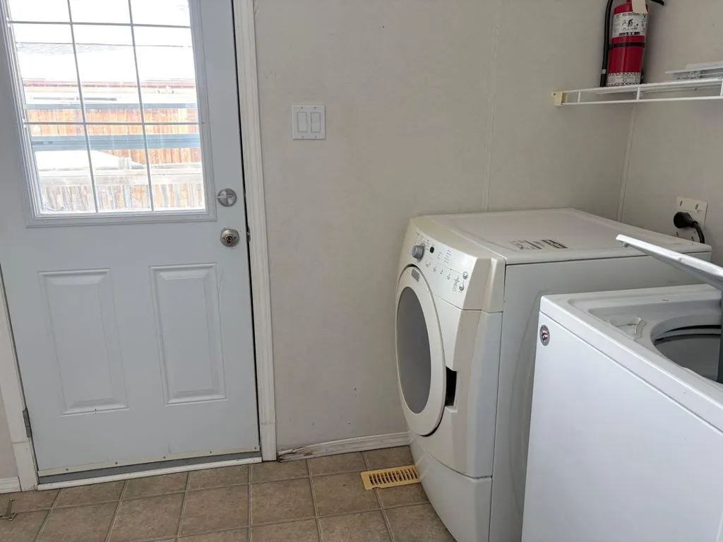 109 Elm Street Fort Mcmurray AB T9K 0J8