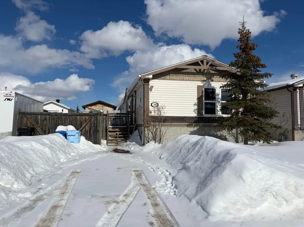 109 Elm Street Fort Mcmurray AB T9K 0J8