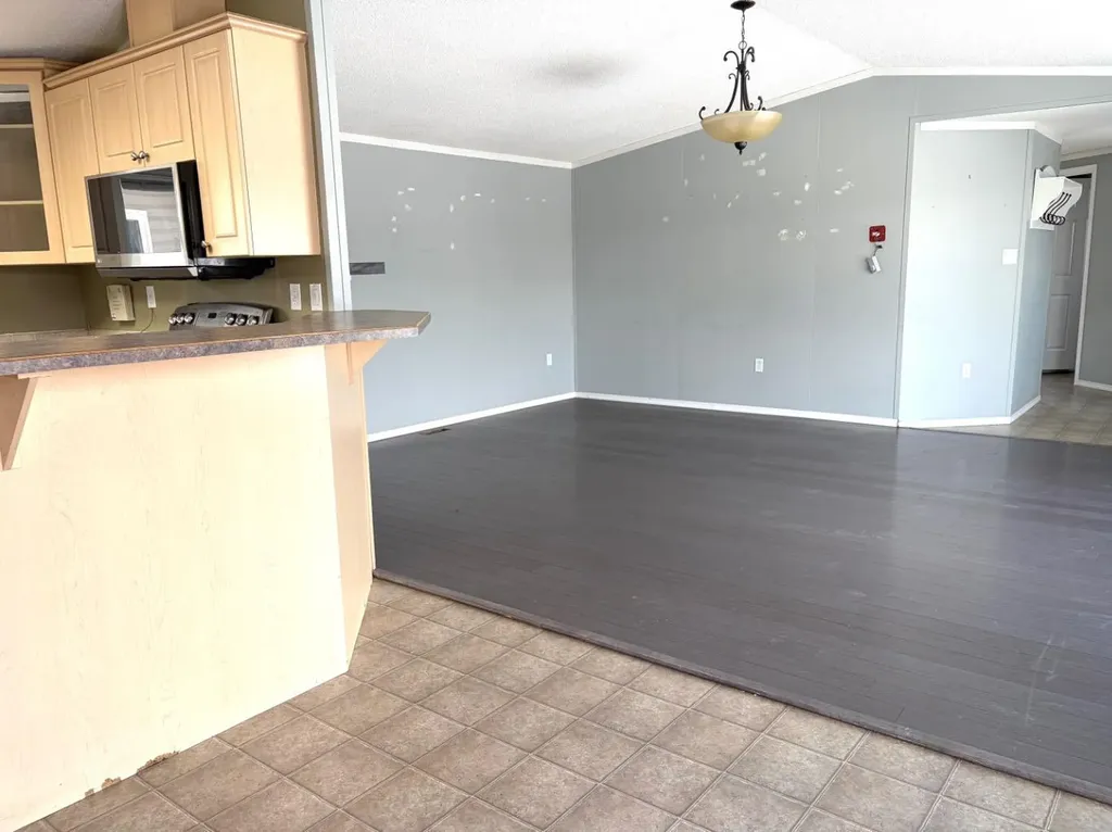 109 Elm Street Fort Mcmurray AB T9K 0J8