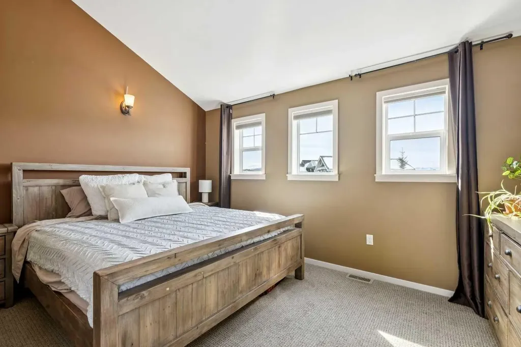240 Cottageclub Crescent Rural Rocky View County AB T4C1B1