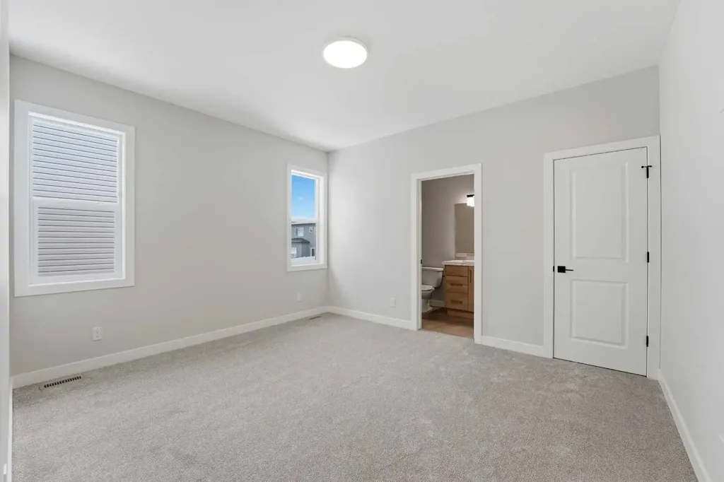 41 Emmett Crescent Red Deer AB T4P 3G8