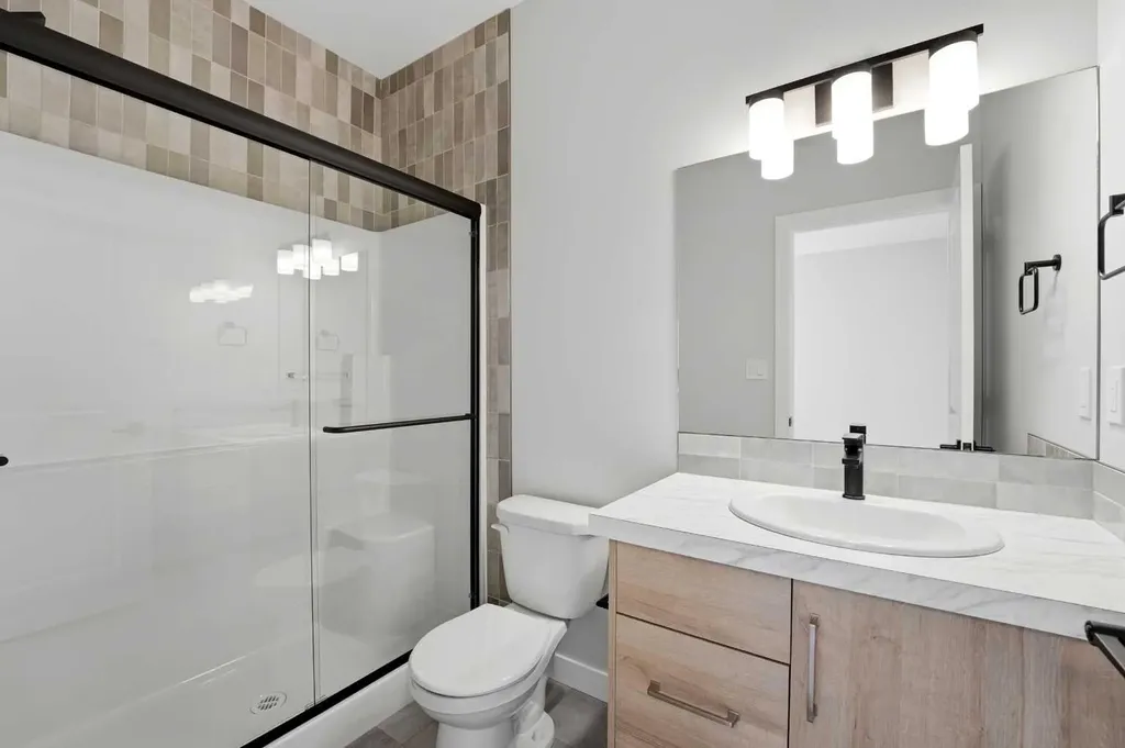 41 Emmett Crescent Red Deer AB T4P 3G8