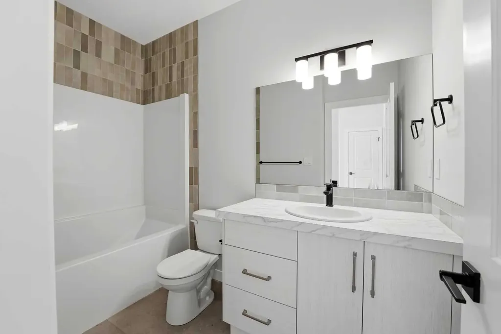 41 Emmett Crescent Red Deer AB T4P 3G8