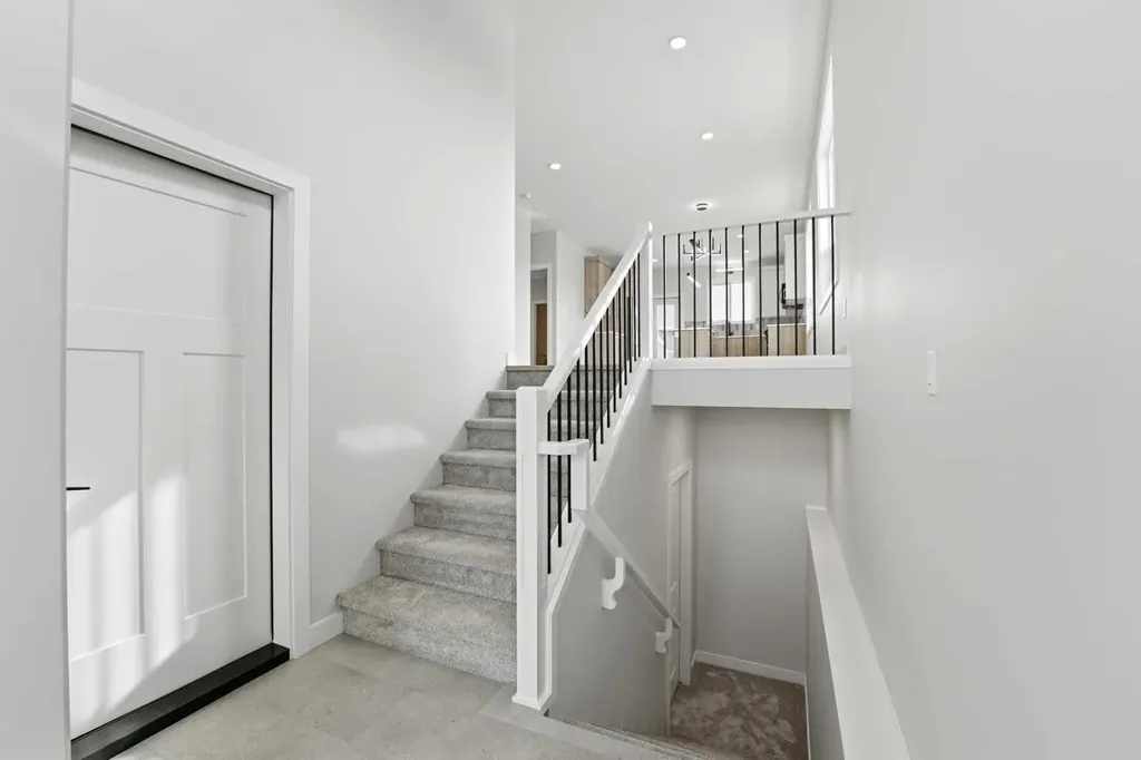 41 Emmett Crescent Red Deer AB T4P 3G8