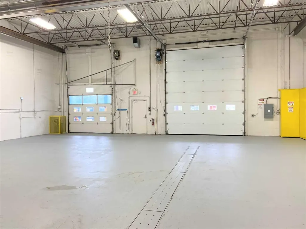 9917 112 Avenue Grande Prairie AB T8X 1V5