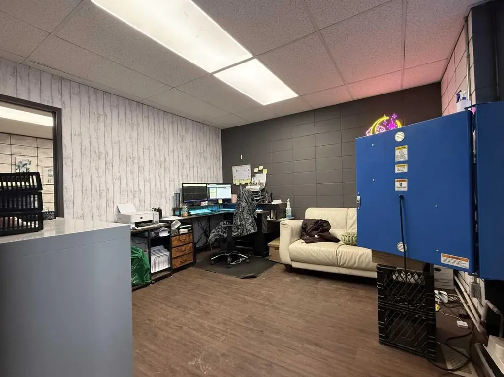 9917 112 Avenue Grande Prairie AB T8X 1V5