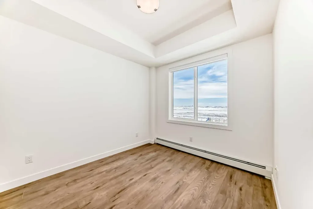 63 Corner Glen Crescent NE Calgary AB T3N 1H4