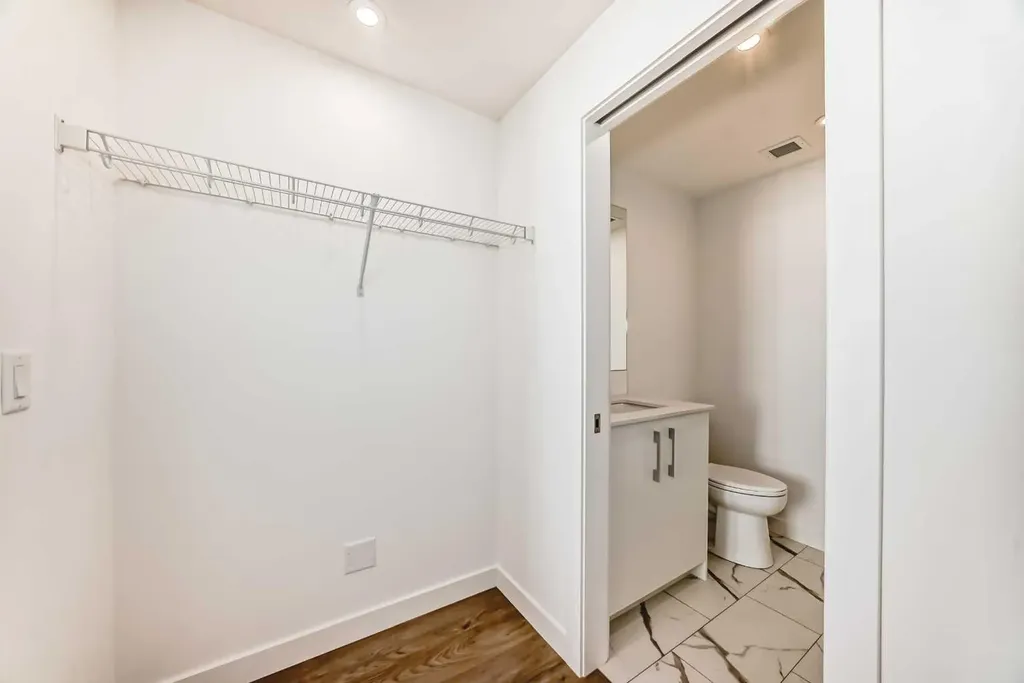 63 Corner Glen Crescent NE Calgary AB T3N 1H4