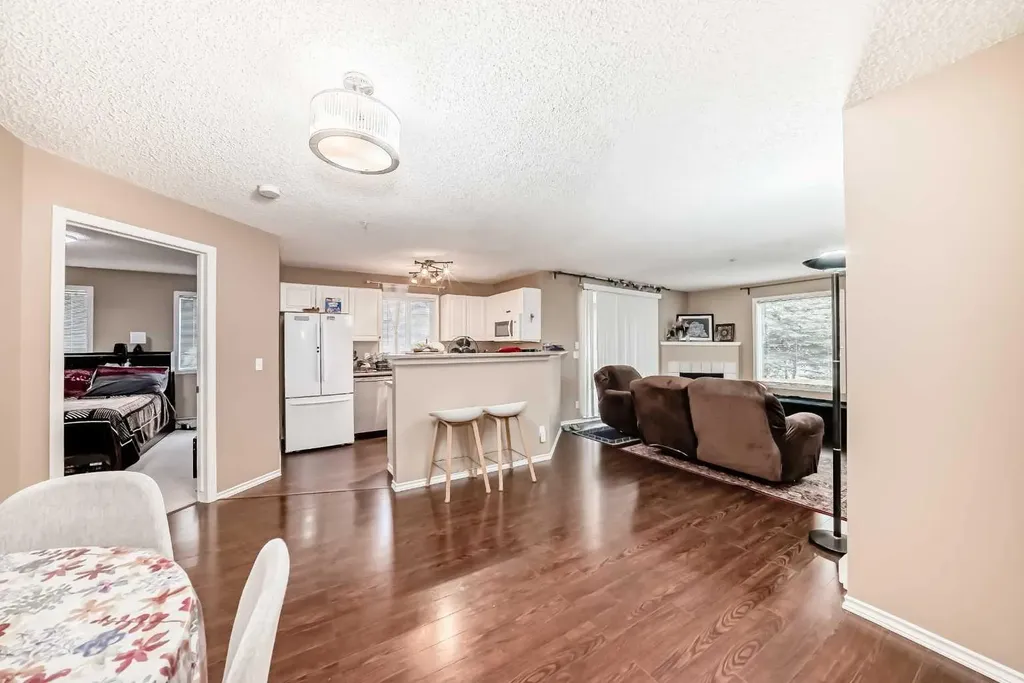 6000 Somervale Court SW Calgary AB T2Y 4J4