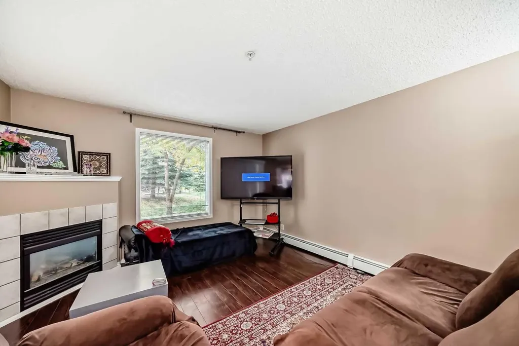 6000 Somervale Court SW Calgary AB T2Y 4J4