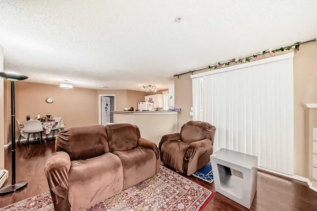 6000 Somervale Court SW Calgary AB T2Y 4J4