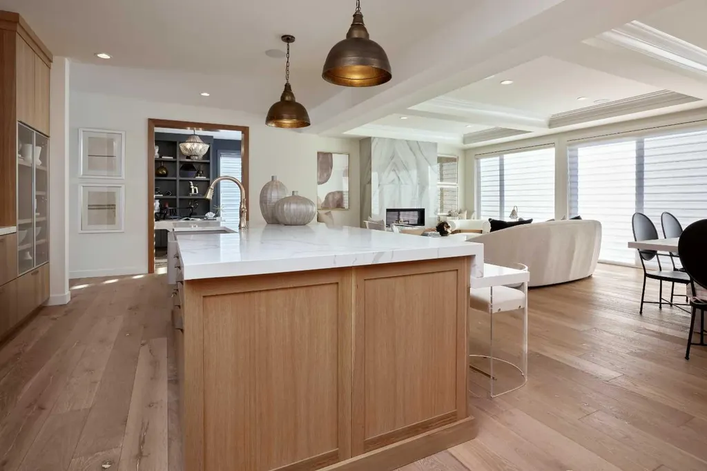 42 Setonridge Way SE Calgary AB T3M 4J9