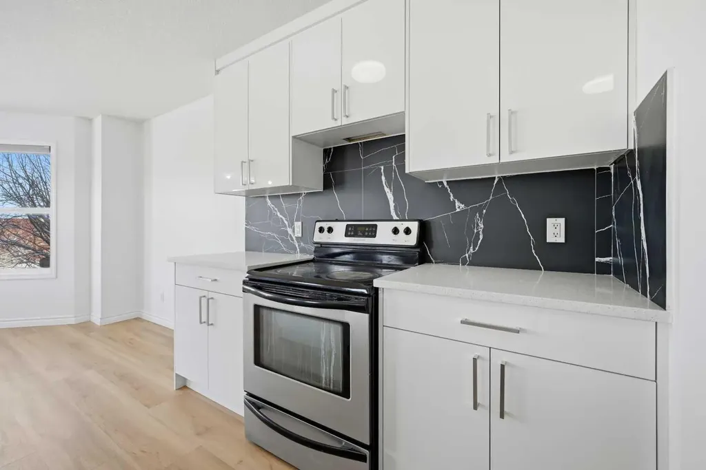 165 Saddlecrest Way NE Calgary AB T3J 5N1