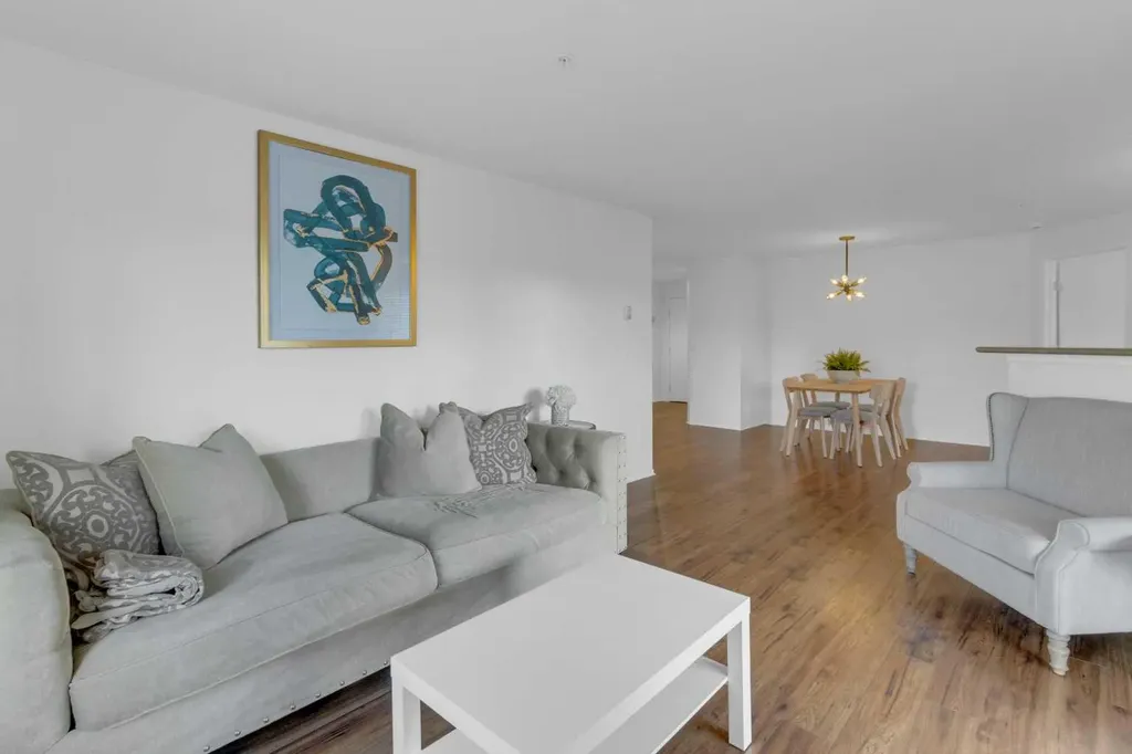 6000 Somervale Court SW Calgary AB T2Y4J4