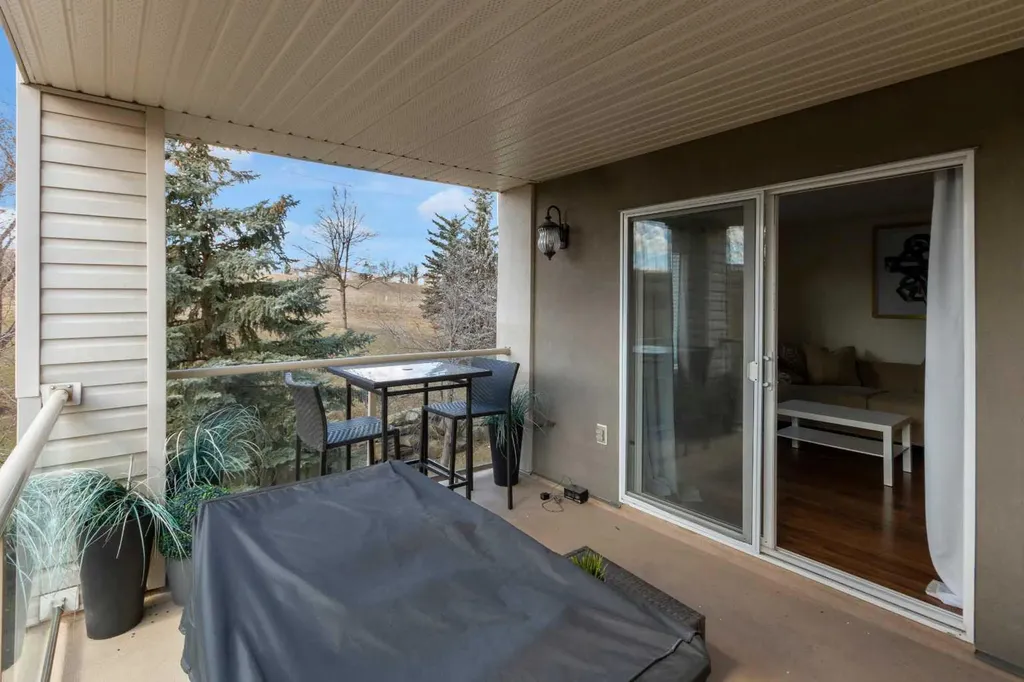 6000 Somervale Court SW Calgary AB T2Y4J4