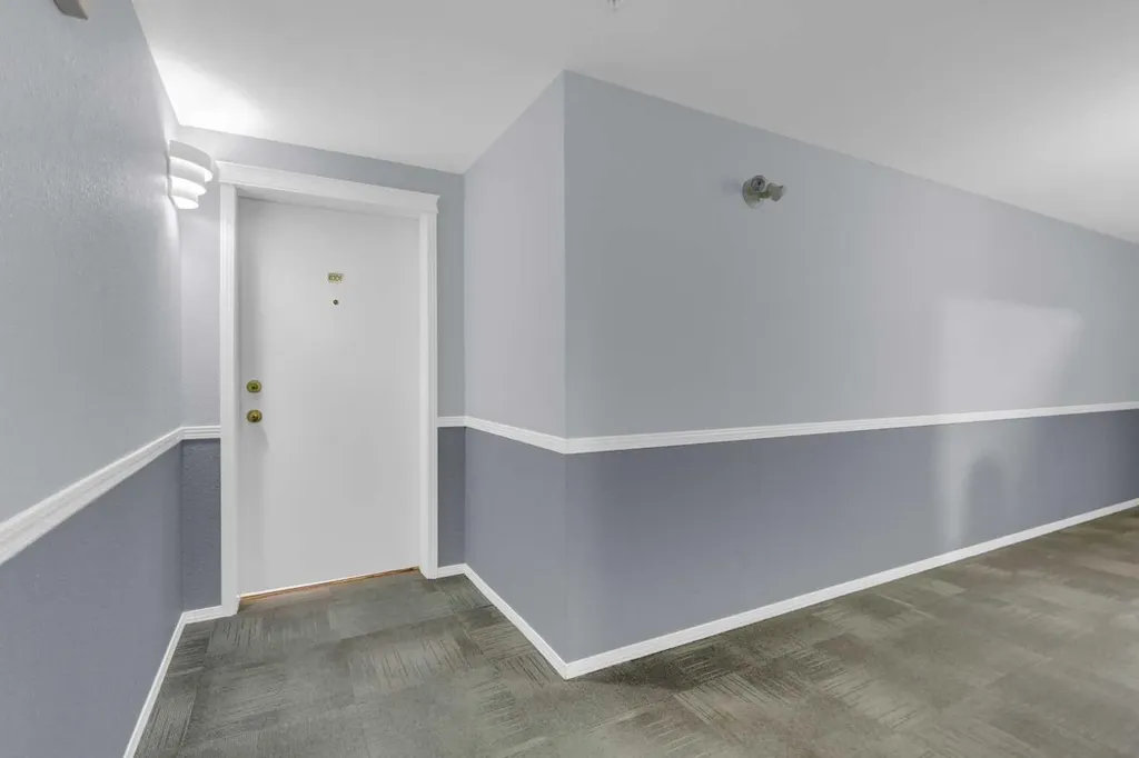 6000 Somervale Court SW Calgary AB T2Y4J4
