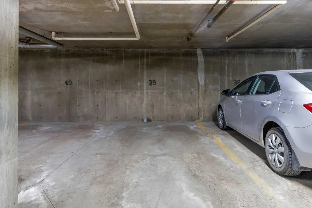 6000 Somervale Court SW Calgary AB T2Y4J4