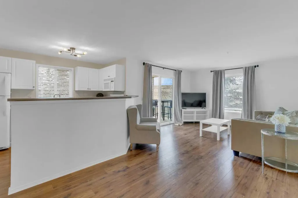6000 Somervale Court SW Calgary AB T2Y4J4