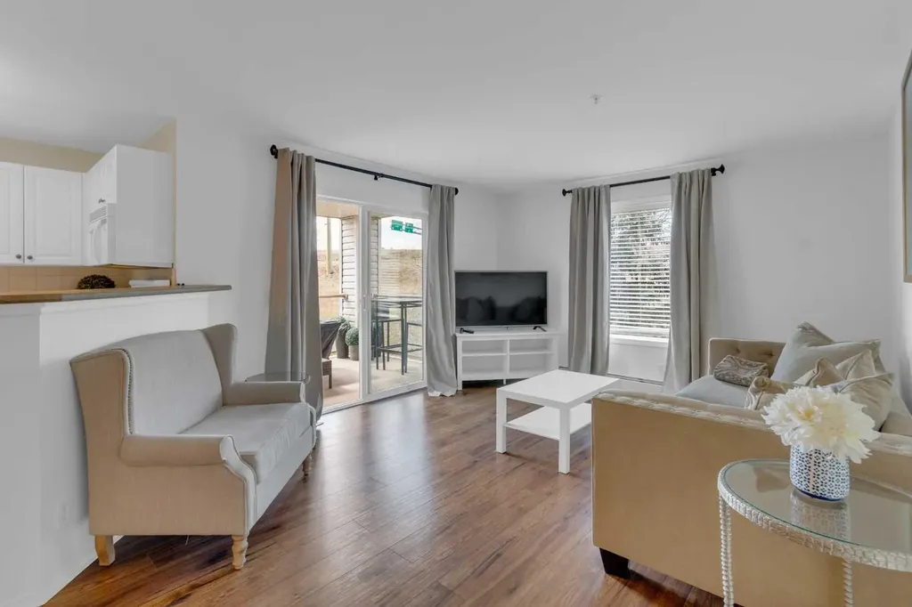 6000 Somervale Court SW Calgary AB T2Y4J4