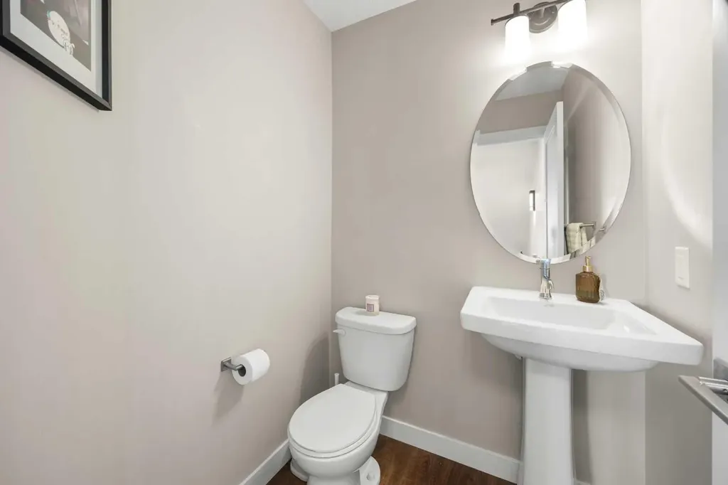 111 Evanscrest Gardens NW Calgary AB T3P 0S1