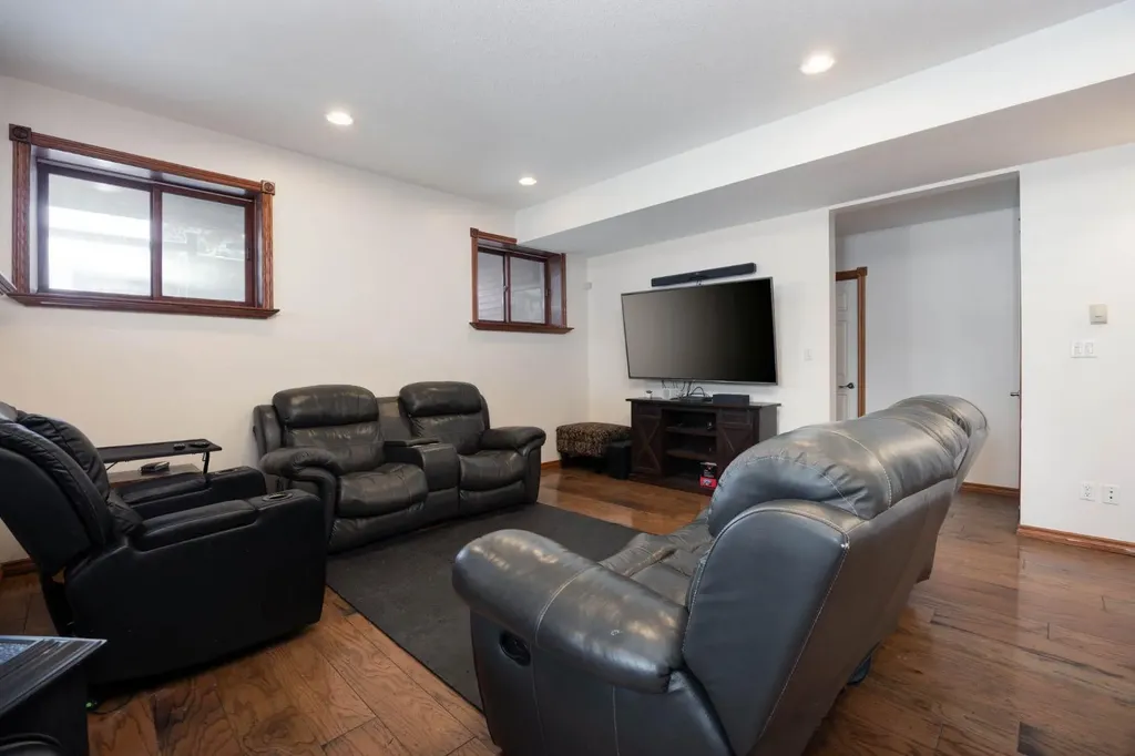200 Weiss Drive Saprae Creek AB T9H 5B4