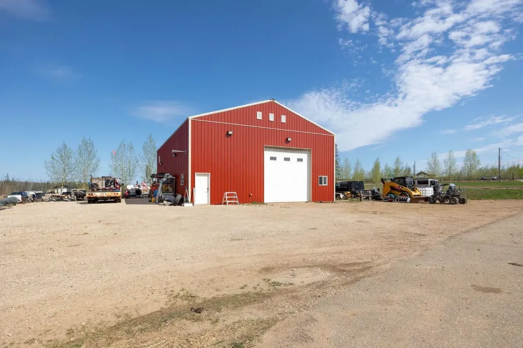 200 Weiss Drive Saprae Creek AB T9H 5B4
