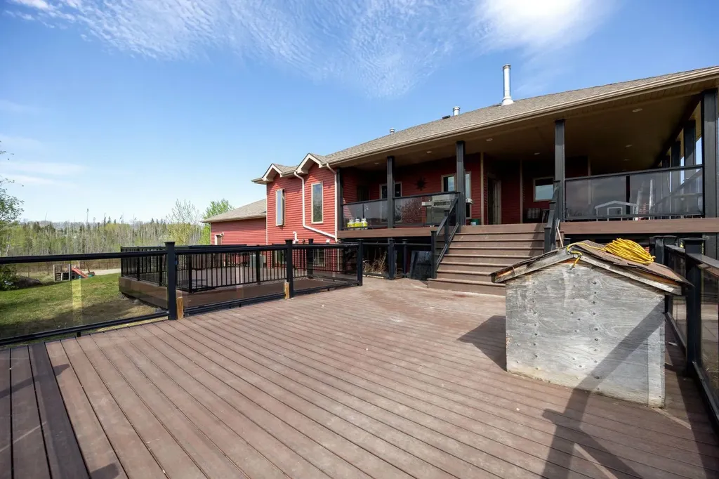 200 Weiss Drive Saprae Creek AB T9H 5B4