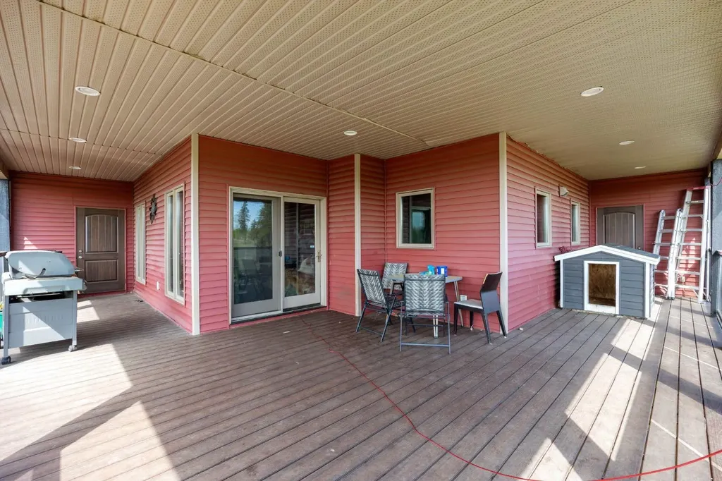200 Weiss Drive Saprae Creek AB T9H 5B4