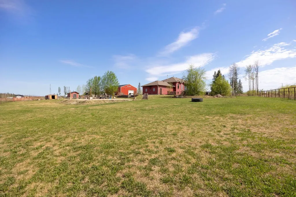 200 Weiss Drive Saprae Creek AB T9H 5B4