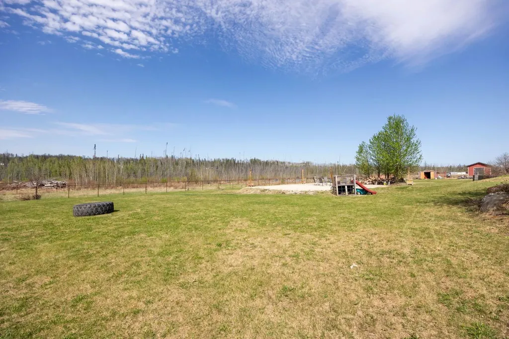 200 Weiss Drive Saprae Creek AB T9H 5B4