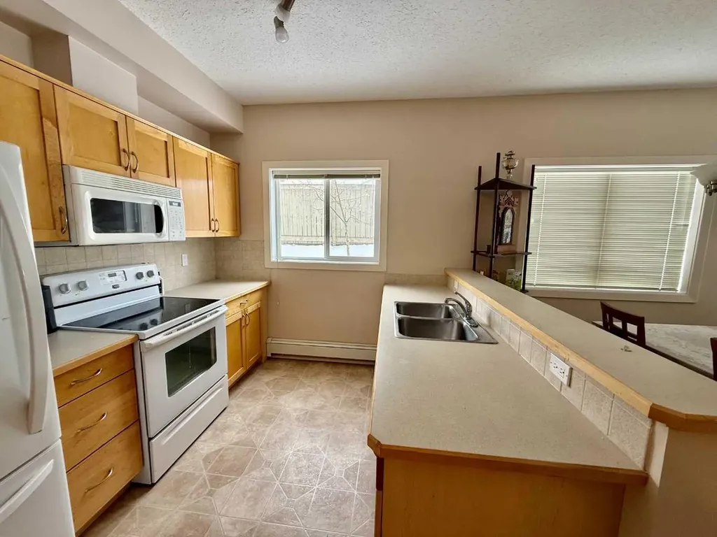 109 Seabolt Drive Hinton AB T7V 1K2