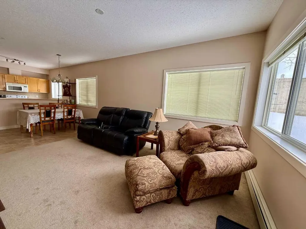 109 Seabolt Drive Hinton AB T7V 1K2