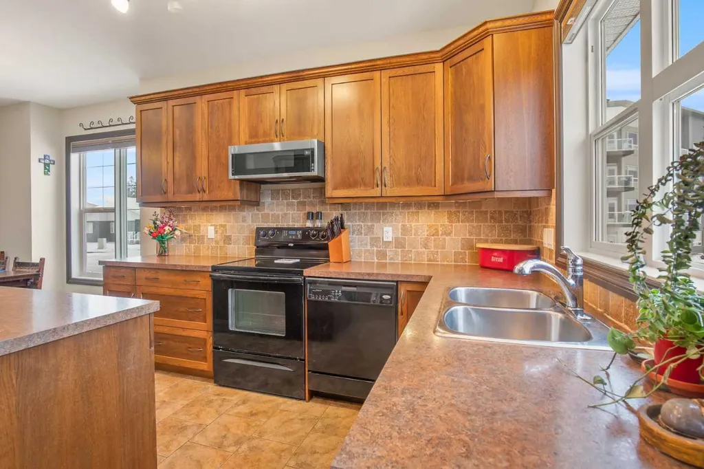 7135 Henner's Road Lacombe AB T4L0C3
