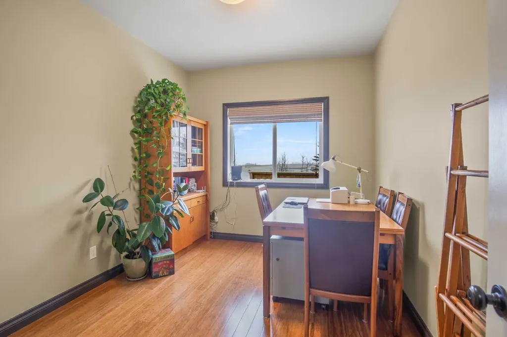 7135 Henner's Road Lacombe AB T4L0C3