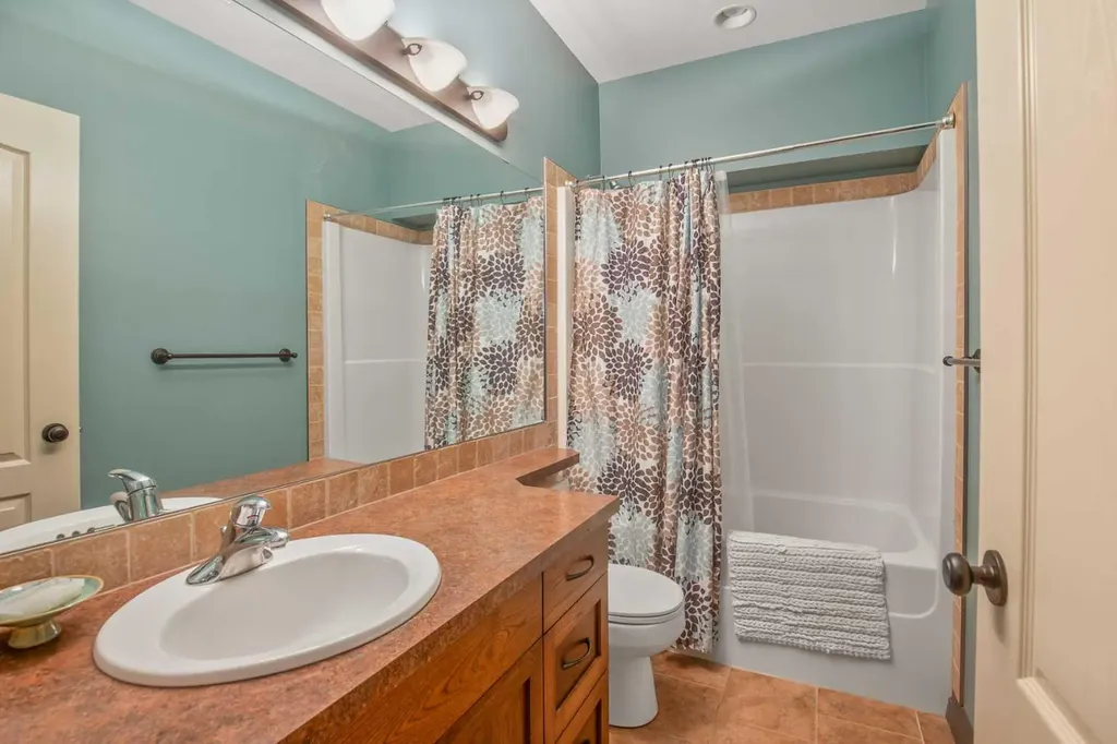 7135 Henner's Road Lacombe AB T4L0C3