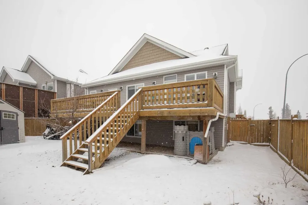 7135 Henner's Road Lacombe AB T4L0C3