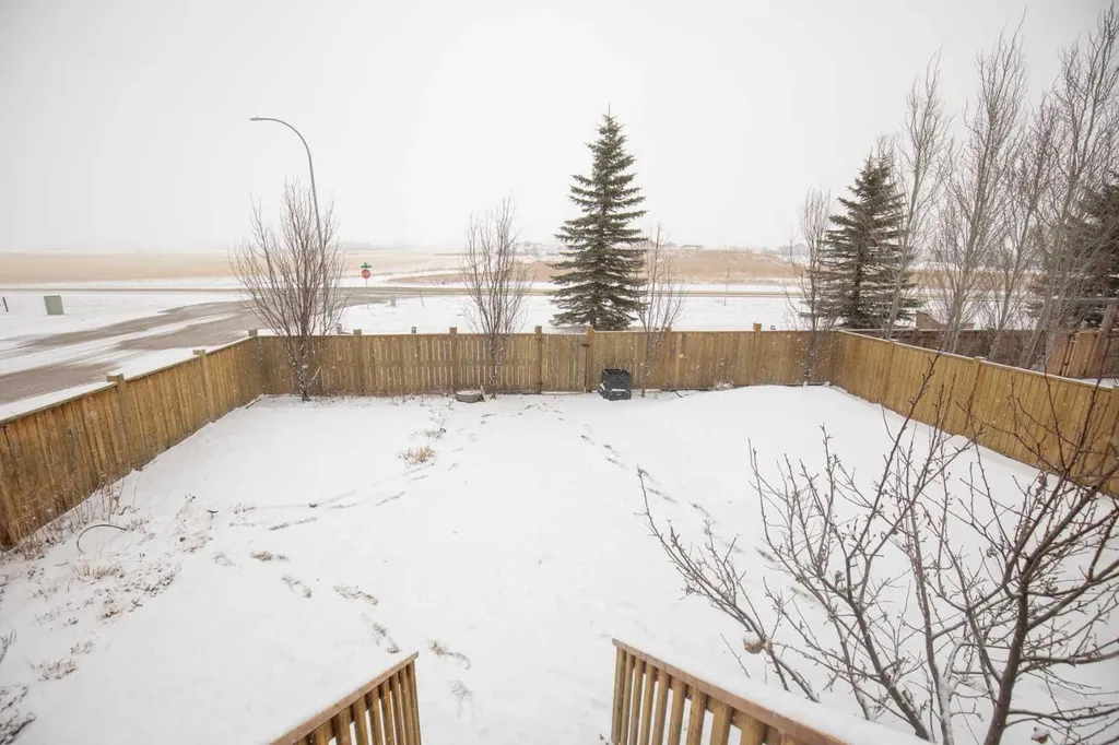 7135 Henner's Road Lacombe AB T4L0C3