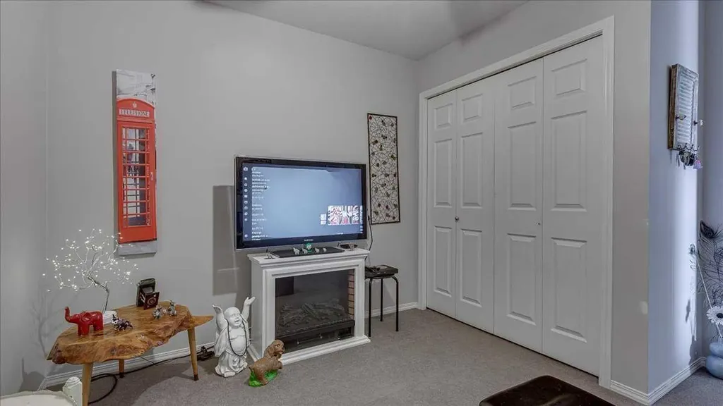 3 Broadway Rise Sylvan Lake AB T4S 0G9